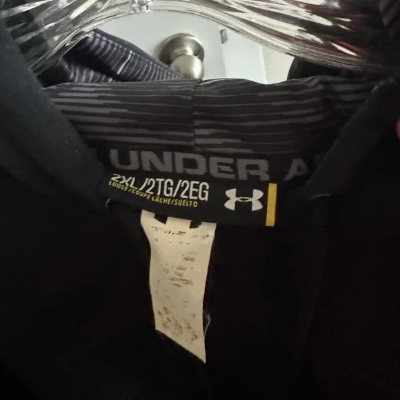 Under Armour Men's Classic Black Hoodie with UA Emblem Size XXL - Picture 5 of 5
